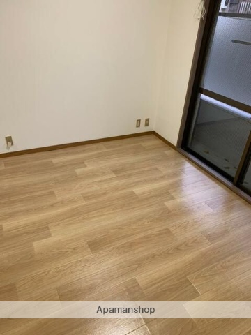 ヴィレッジIの居間写真