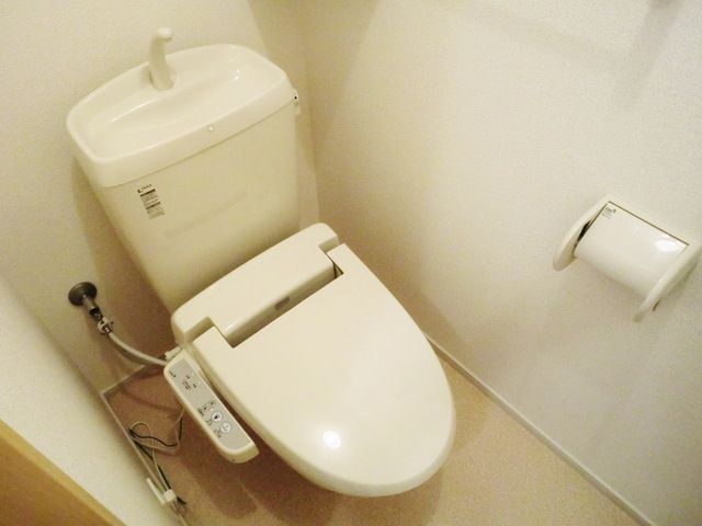トイレ　★ウォシュレット付のトイレです★