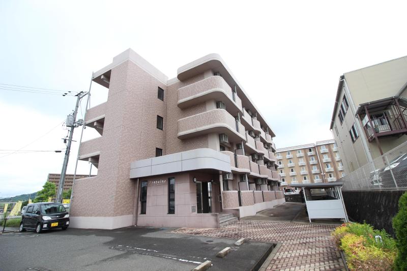 建物外観　フォンテーヌ　建物外観