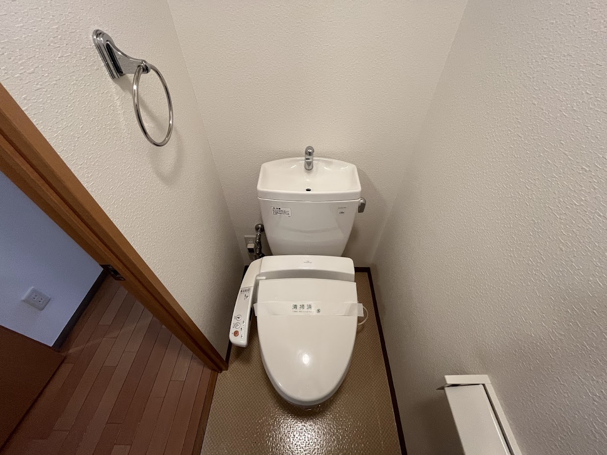 アーバンフラッツ小田原のトイレ写真