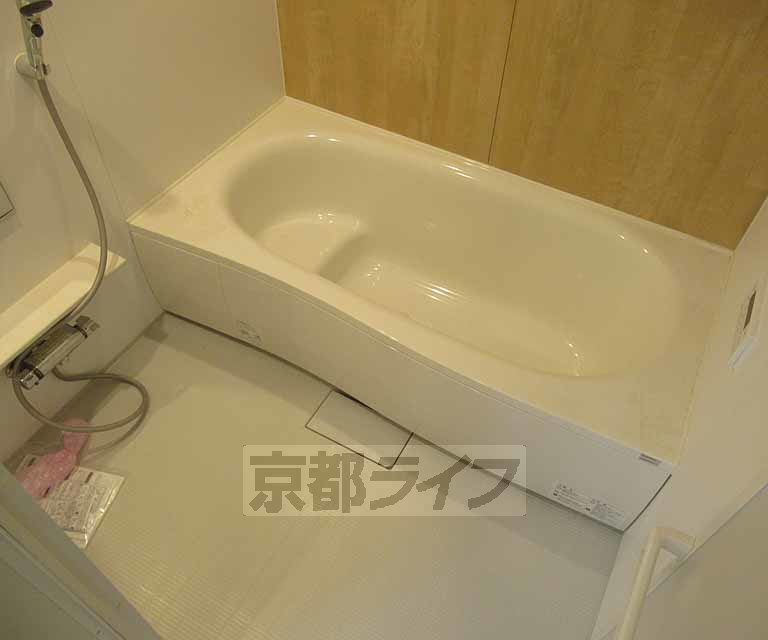 バス・シャワールーム　広いお風呂