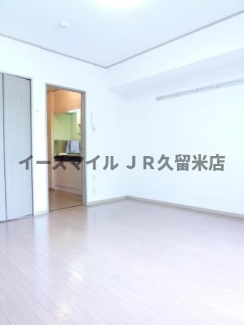 メゾン千本杉の居間写真