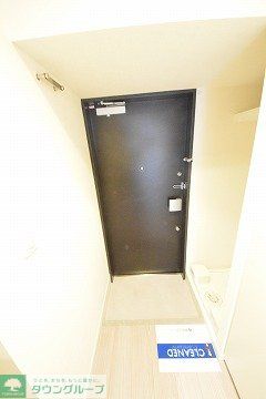 玄関　※別部屋参考写真