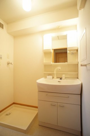 洗面設備　忙しい朝には欠かせない洗面所です