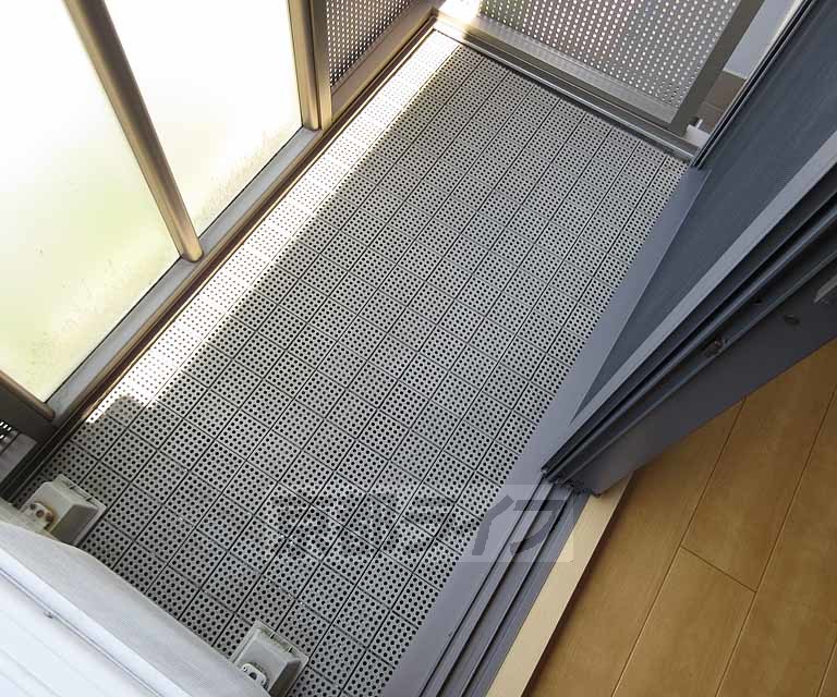 バルコニー　広々とした玄関となっております！