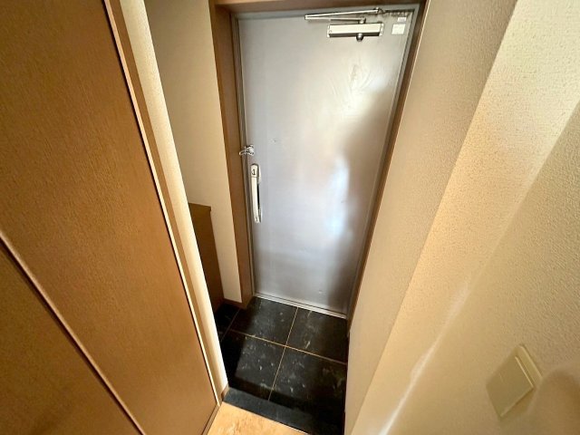 プロシード新大阪シティライフの玄関写真