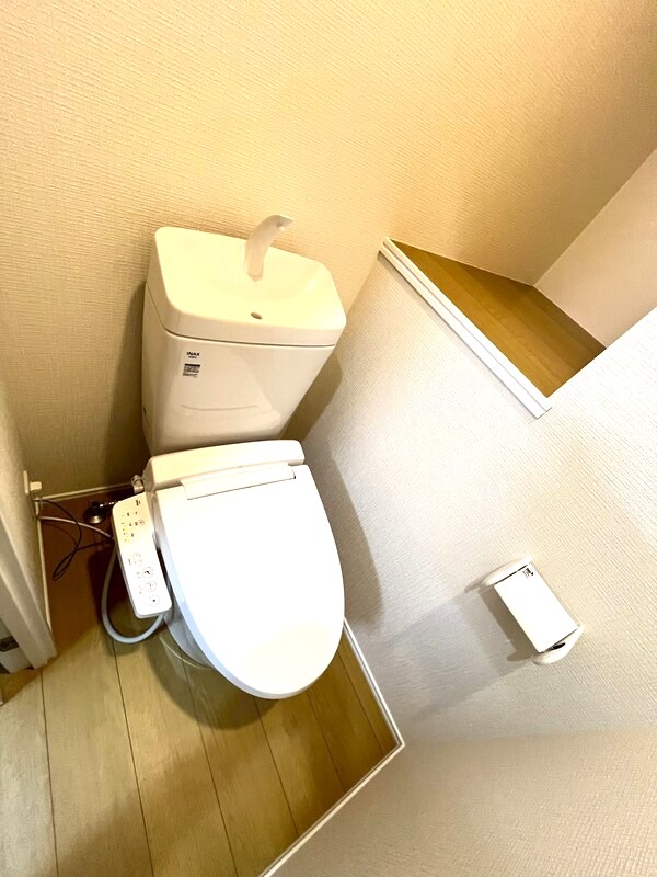 東葉高速鉄道 八千代中央駅 徒歩12分 2階建 築1年のトイレ写真