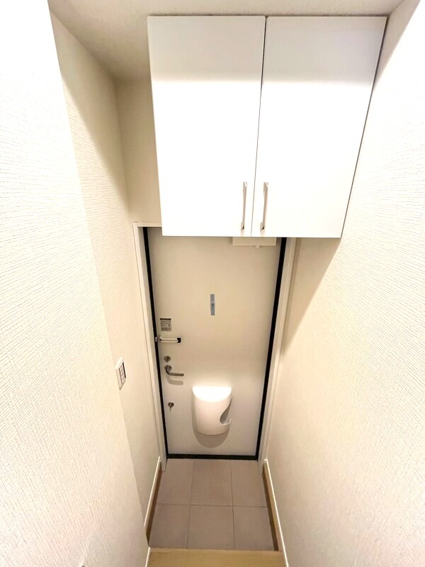 東葉高速鉄道 八千代中央駅 徒歩12分 2階建 築1年の玄関写真