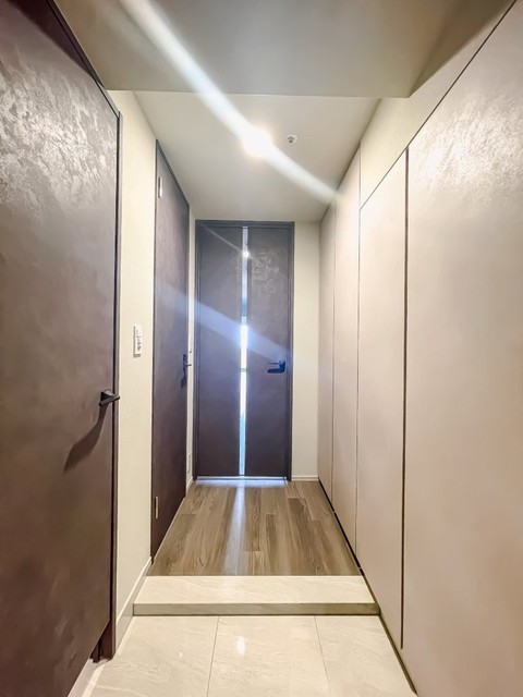 玄関　※写真は同タイプ住戸です。