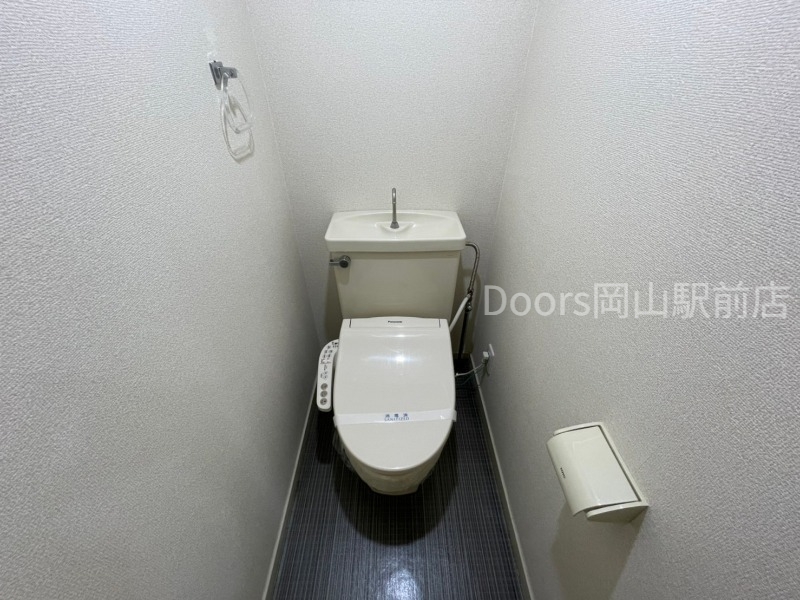 トイレ　※別のお部屋の写真です
