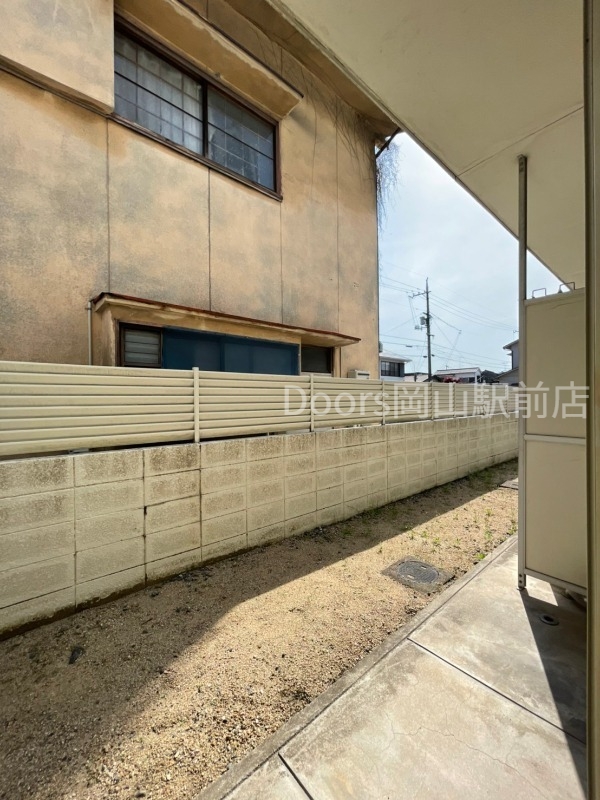 バルコニー　※別のお部屋の写真です