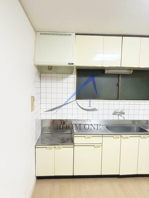 キッチン　キッチンです。