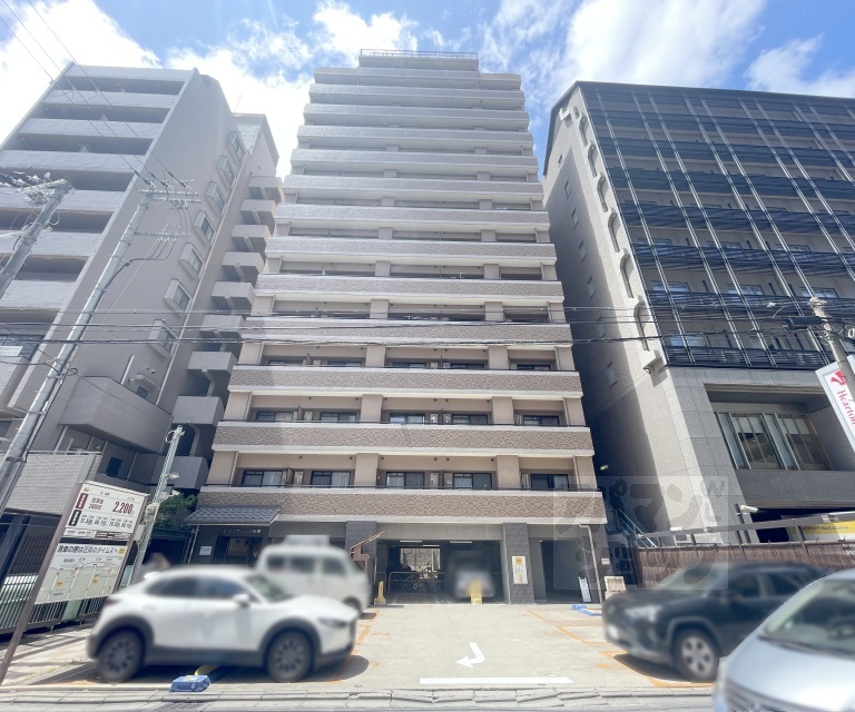 ハウスセゾン御所南の外観写真