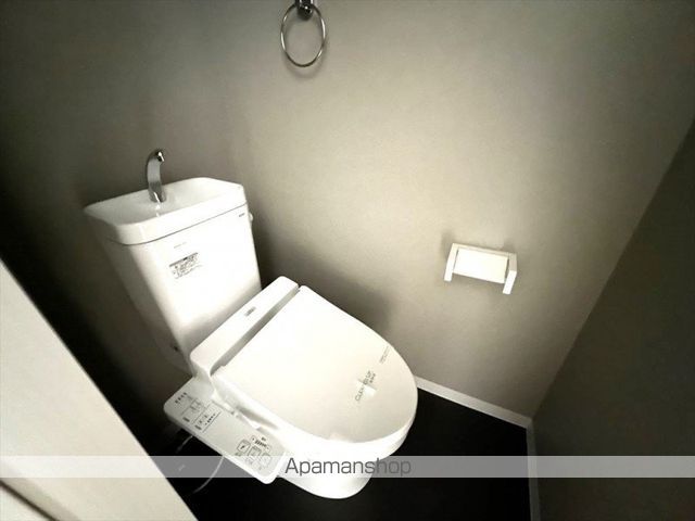 京急空港線 糀谷駅 徒歩7分 3階建 築9年のトイレ写真