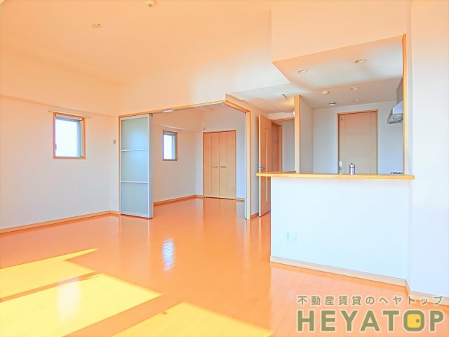 名鉄名古屋本線 本笠寺駅 徒歩5分 10階建 築17年の居間写真