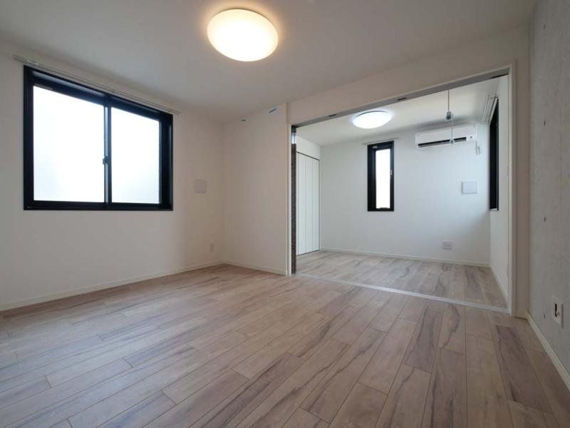 ラフィスタ品川西大井の居間写真