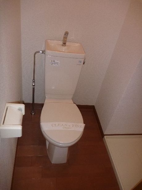 東京メトロ東西線 原木中山駅 徒歩10分 2階建 築21年のトイレ写真