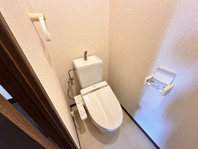 トイレ　シャワー付トイレ