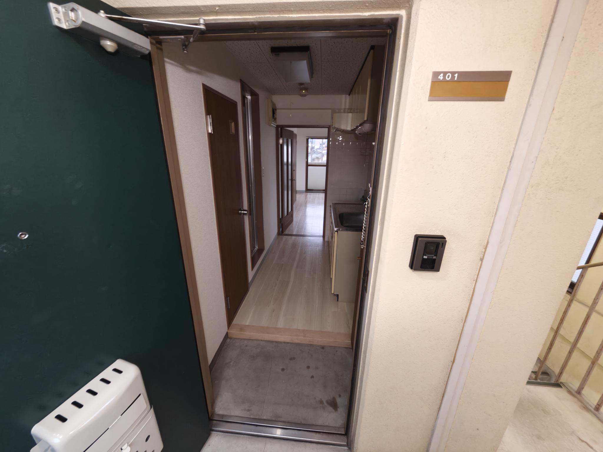 ＩＲいしかわ鉄道 金沢駅 徒歩20分 4階建 築34年の玄関写真
