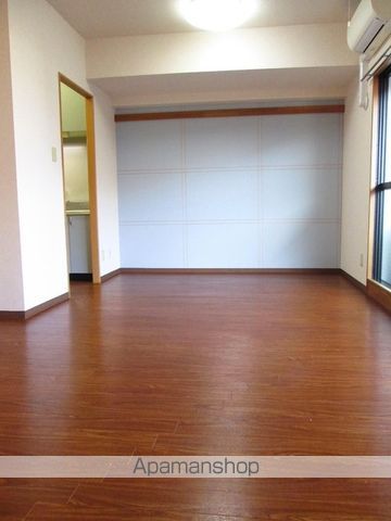 名鉄瀬戸線 喜多山駅 徒歩5分 5階建 築25年の居間写真