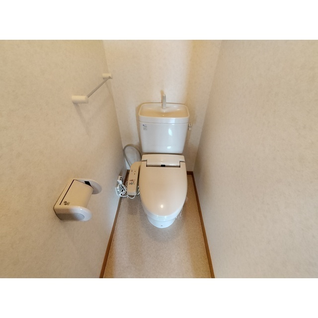 セレーノヒナザワ A棟のトイレ写真