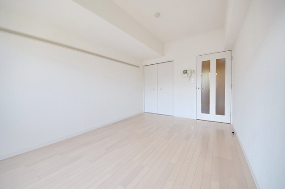 ファインクレスト赤羽の居間写真