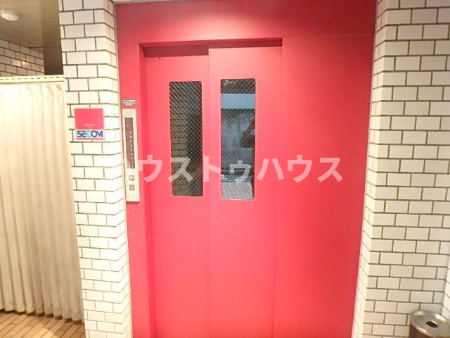 STビル鶯谷の外観写真