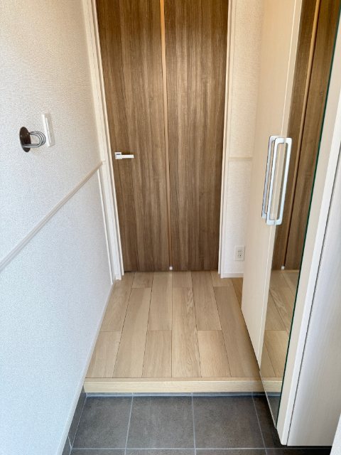 玄関　同型タイプ