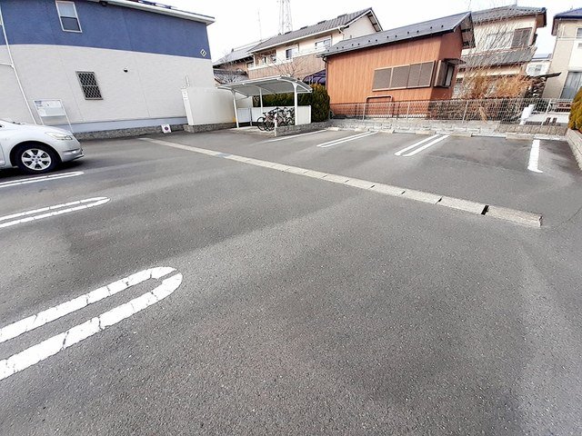 駐車場　カースペースがあります