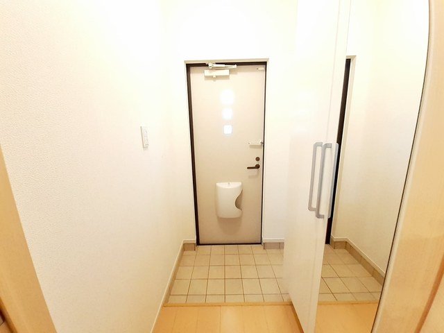玄関　明るい玄関です