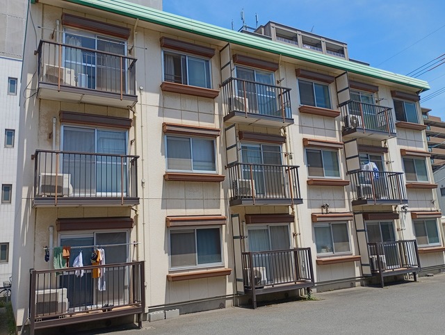 建物外観　ハイネス光南・軽量鉄骨造