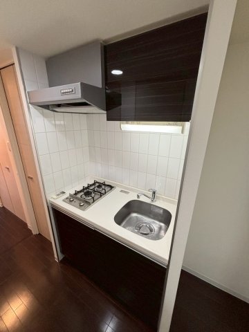 キッチン　同物件別部屋写真