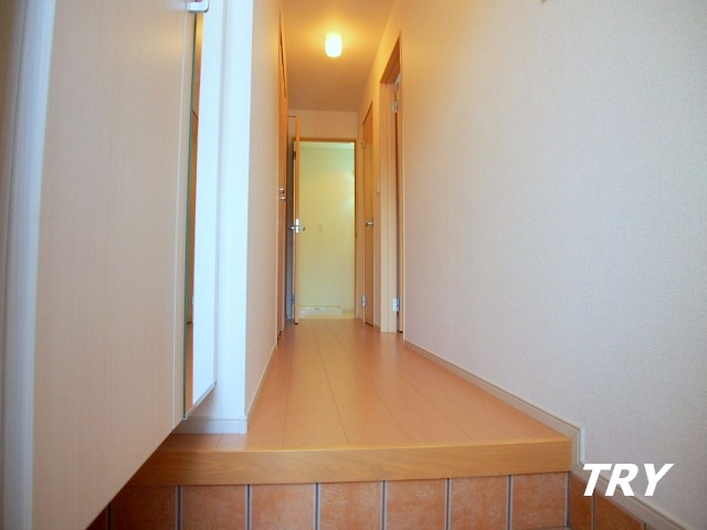 玄関　下駄箱付