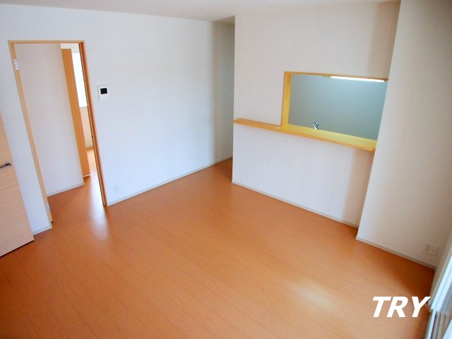 居室・リビング　カウンターキッチンのリビング