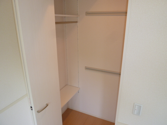 収納　別のお部屋の写真です