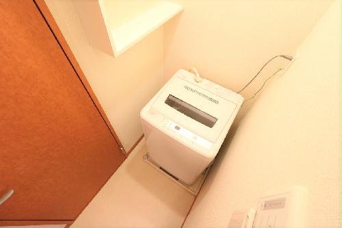 その他設備　室内洗濯機完備によりお手軽に引越しが可能！