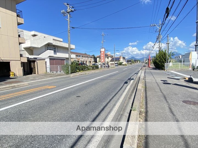 その他　前面道路（その他）まで0m