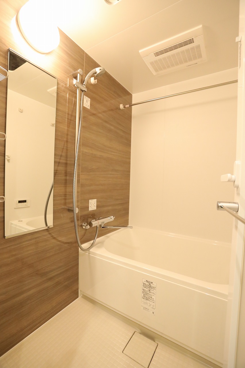 バス・シャワールーム　バス