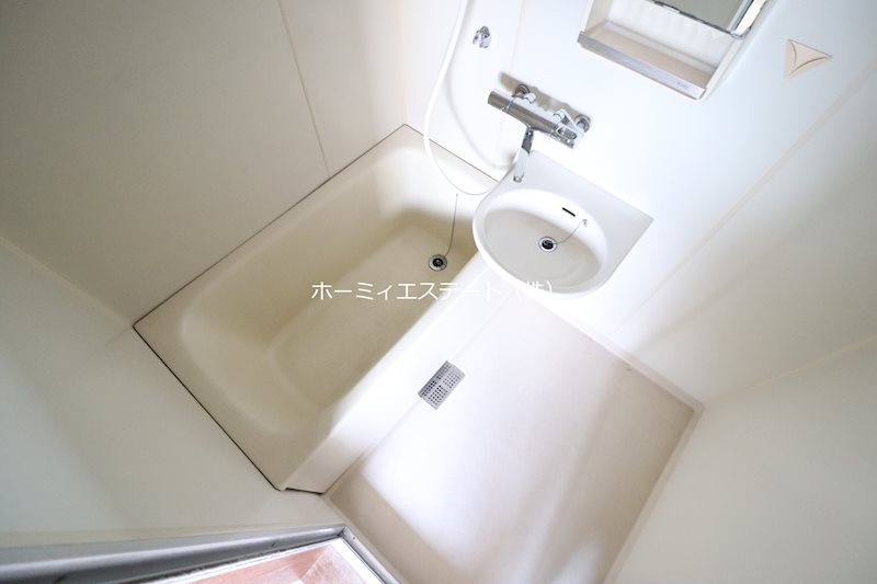 バス・シャワールーム　浴室です♪