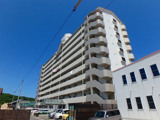 夏井ケ浜リゾートマンションの建物外観