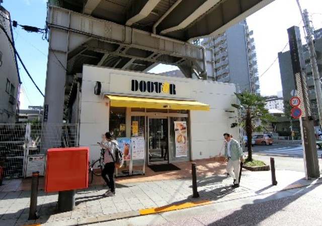 飲食店　ドトールコーヒーショップ京急新馬場店（飲食店）まで443m