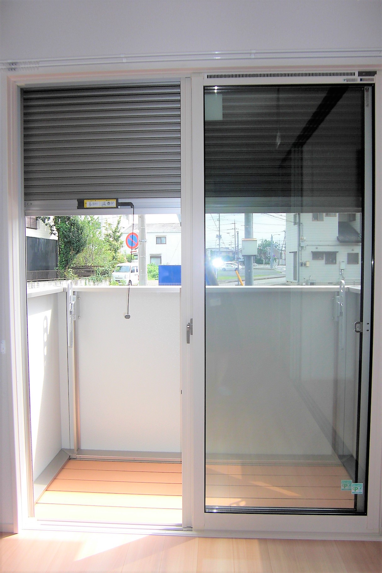その他設備　2階のお部屋でもシャッター付きで安心です！