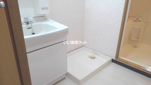 【綾部市上延町のマンションの洗面設備】