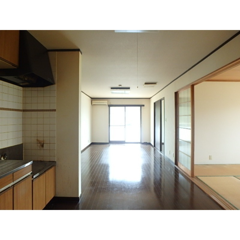 居室・リビング　図面と現状に相違がある場合には現状を優先