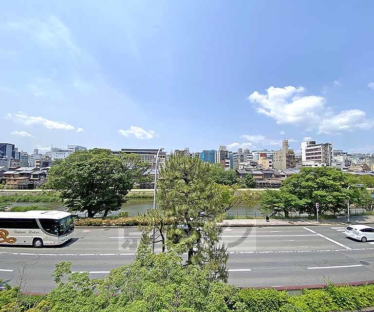 【京都市東山区弁財天町のアパートの眺望】