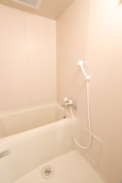 バス・シャワールーム　バスルームです♪