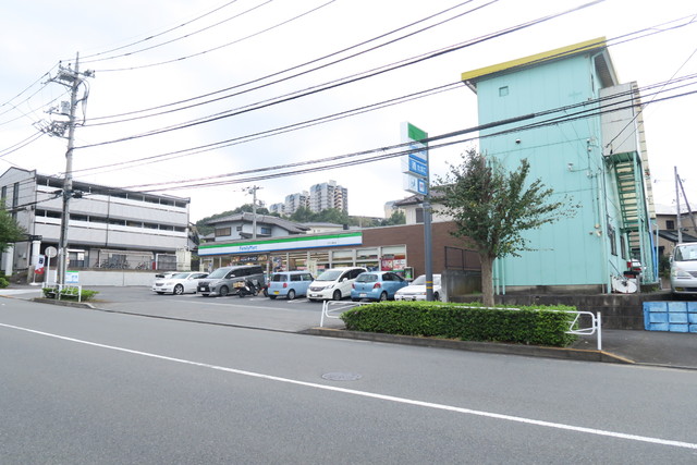 コンビニ　ファミリーマート八王子上柚木店（コンビニ）まで160m
