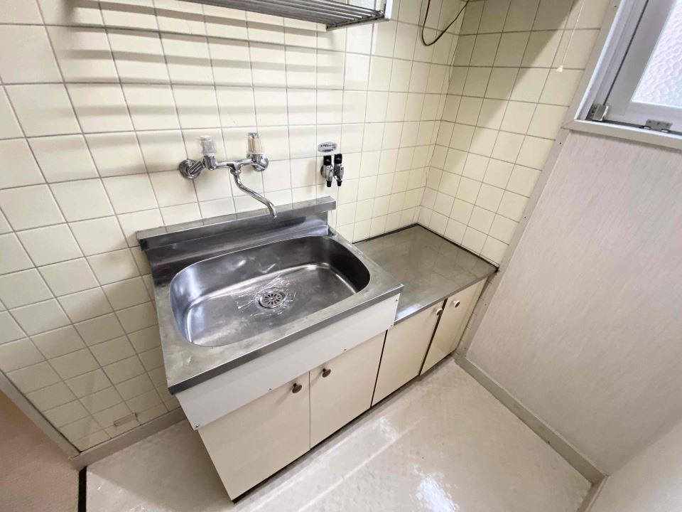 キッチン　上下２段の大きめの収納