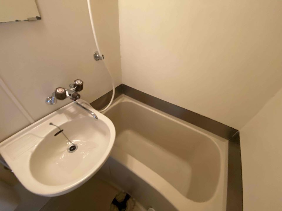 バス・シャワールーム　エアコン付きです