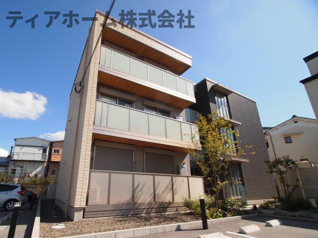 大和高田市礒野南町のマンションの建物外観